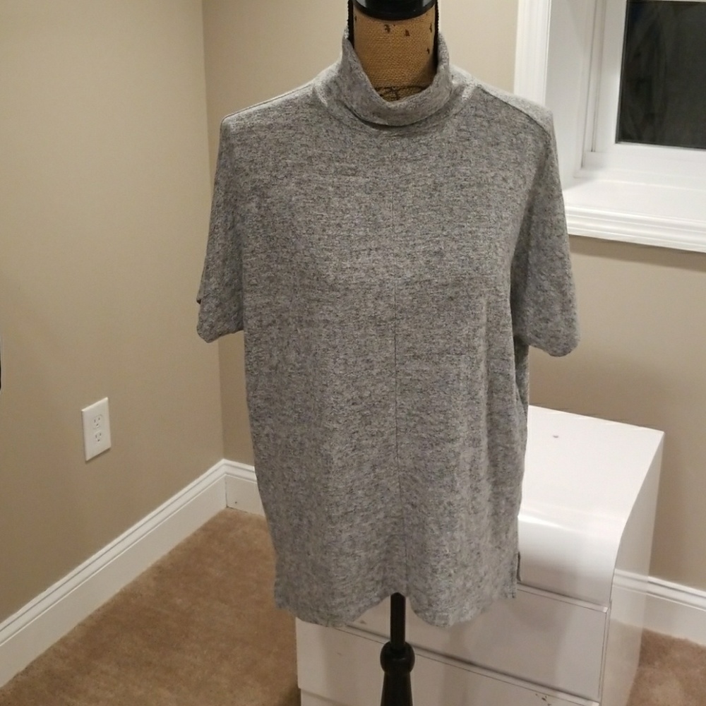 Grey Mock Neck short sleeve top - small